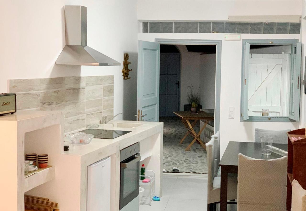 Poli Cave House Santorini Villa Fira  Bagian luar foto