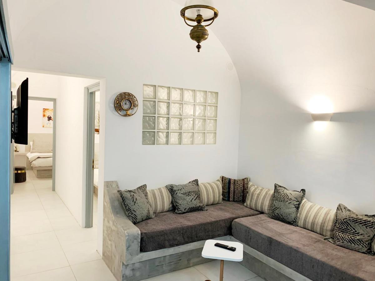 Poli Cave House Santorini Villa Fira  Bagian luar foto