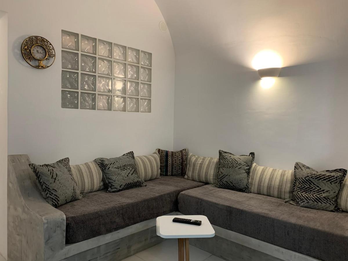 Poli Cave House Santorini Villa Fira  Bagian luar foto