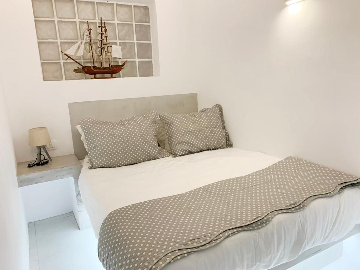 Poli Cave House Santorini Villa Fira  Bagian luar foto