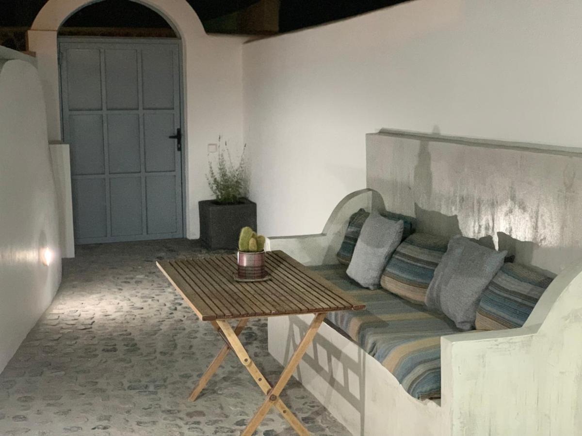 Poli Cave House Santorini Villa Fira  Bagian luar foto