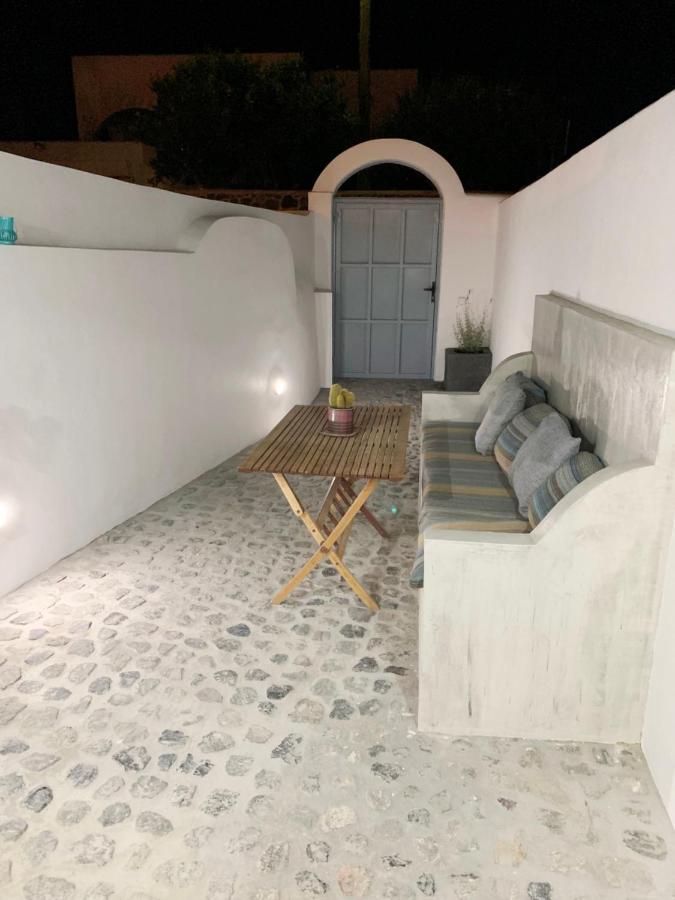 Poli Cave House Santorini Villa Fira  Bagian luar foto