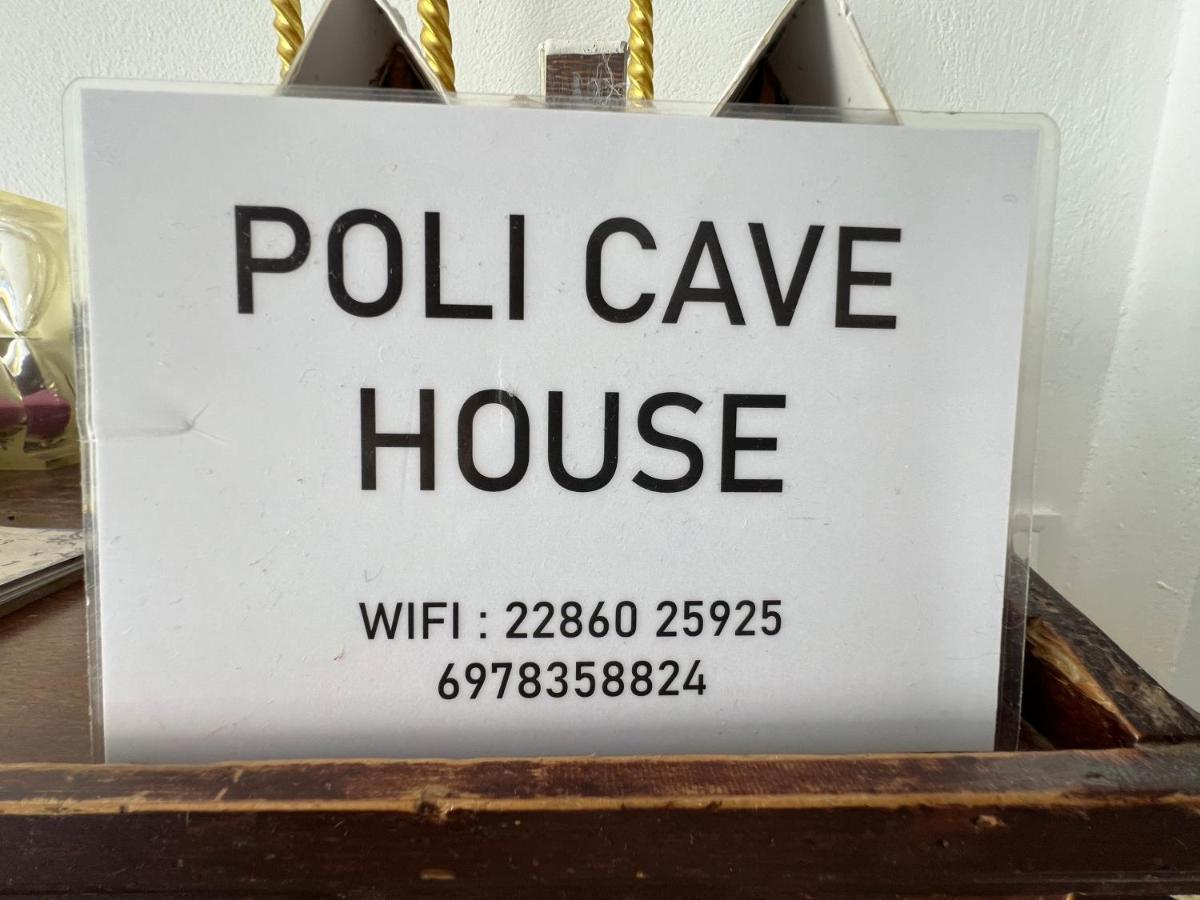 Poli Cave House Santorini Villa Fira  Bagian luar foto